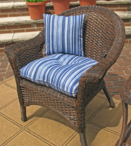 Resin Wicker Chairs & Ottomans